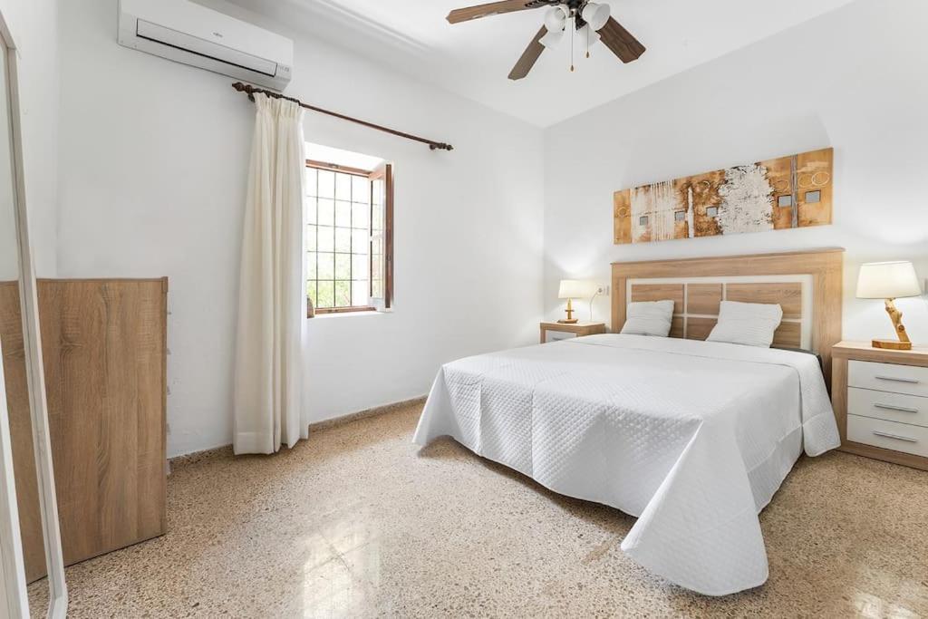 8 Guests Large Villa Near Bossa Beaches & Airport San José Exterior foto